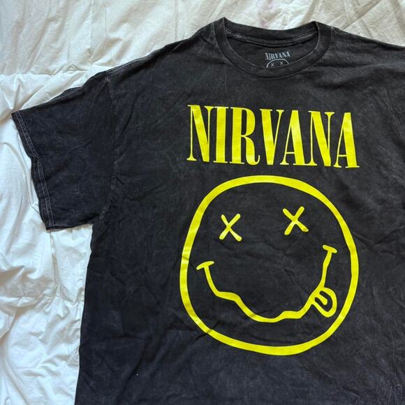 Nirvana smiley graphic band tee m casual cotton alt grunge short sleeve emo - Picture 3 of 7